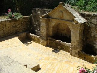 Fontaine des amours.JPG